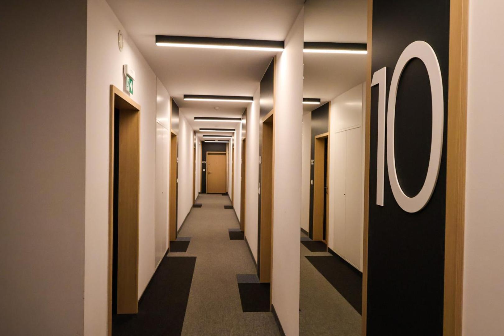 Premium Studio Klobucka Airport Varsovia Exterior foto